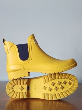 Men's BARBOUR Yellow Rain Short Boots Size 8
